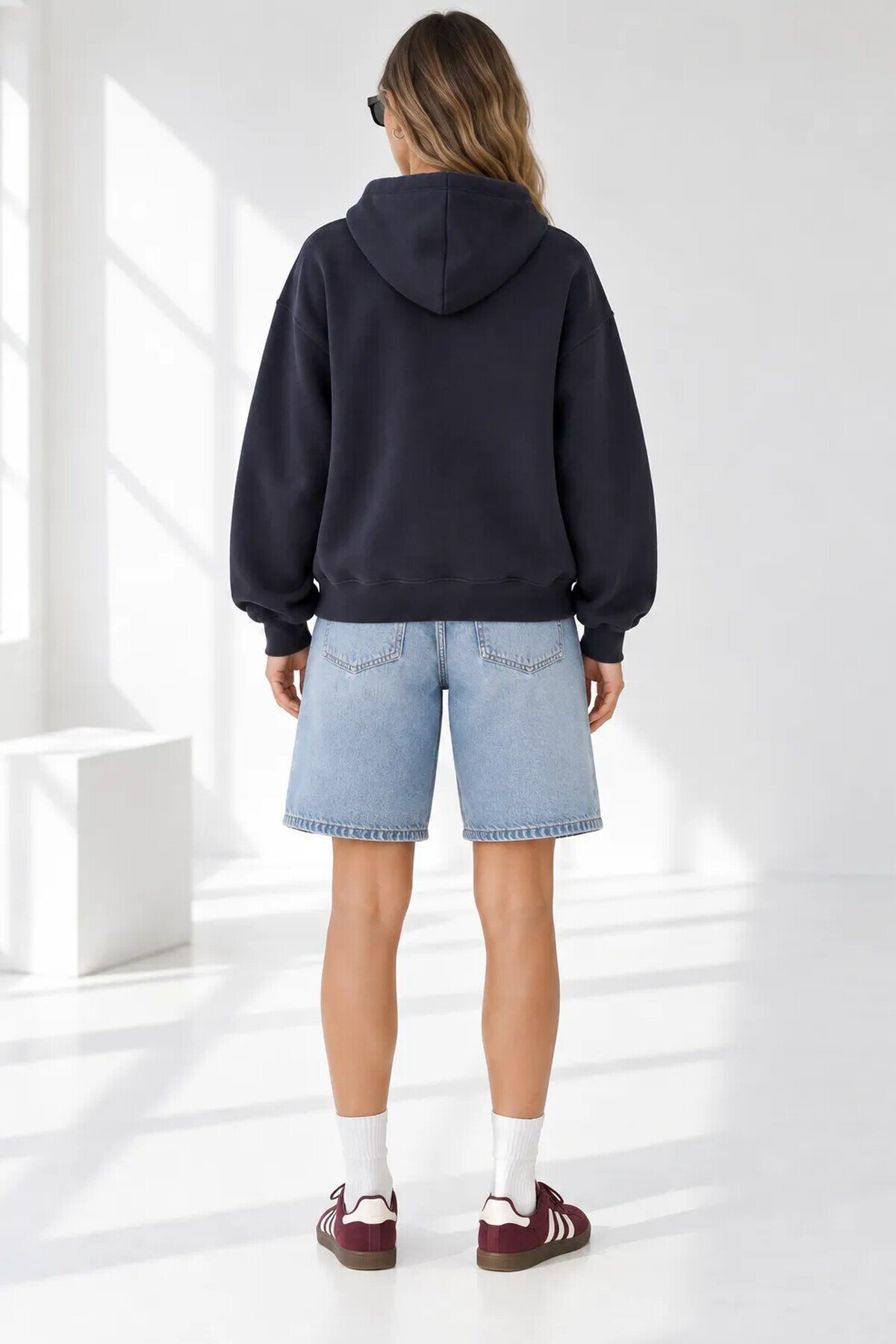 25122 Beli Lastikli Kapüşonlu Sweat Siyah