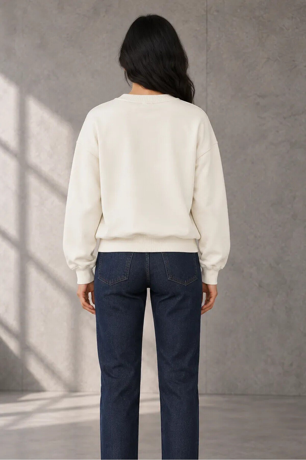 2771 Yakası Fularlı Sweat Ekru